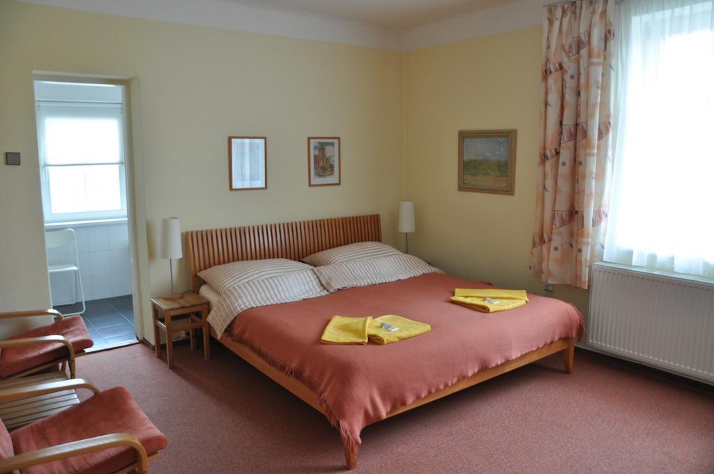 Lida Guest House Prague Room photo